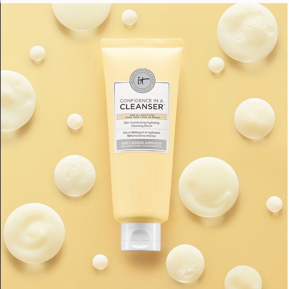 It Cosmetics Confidence in a Cleanser